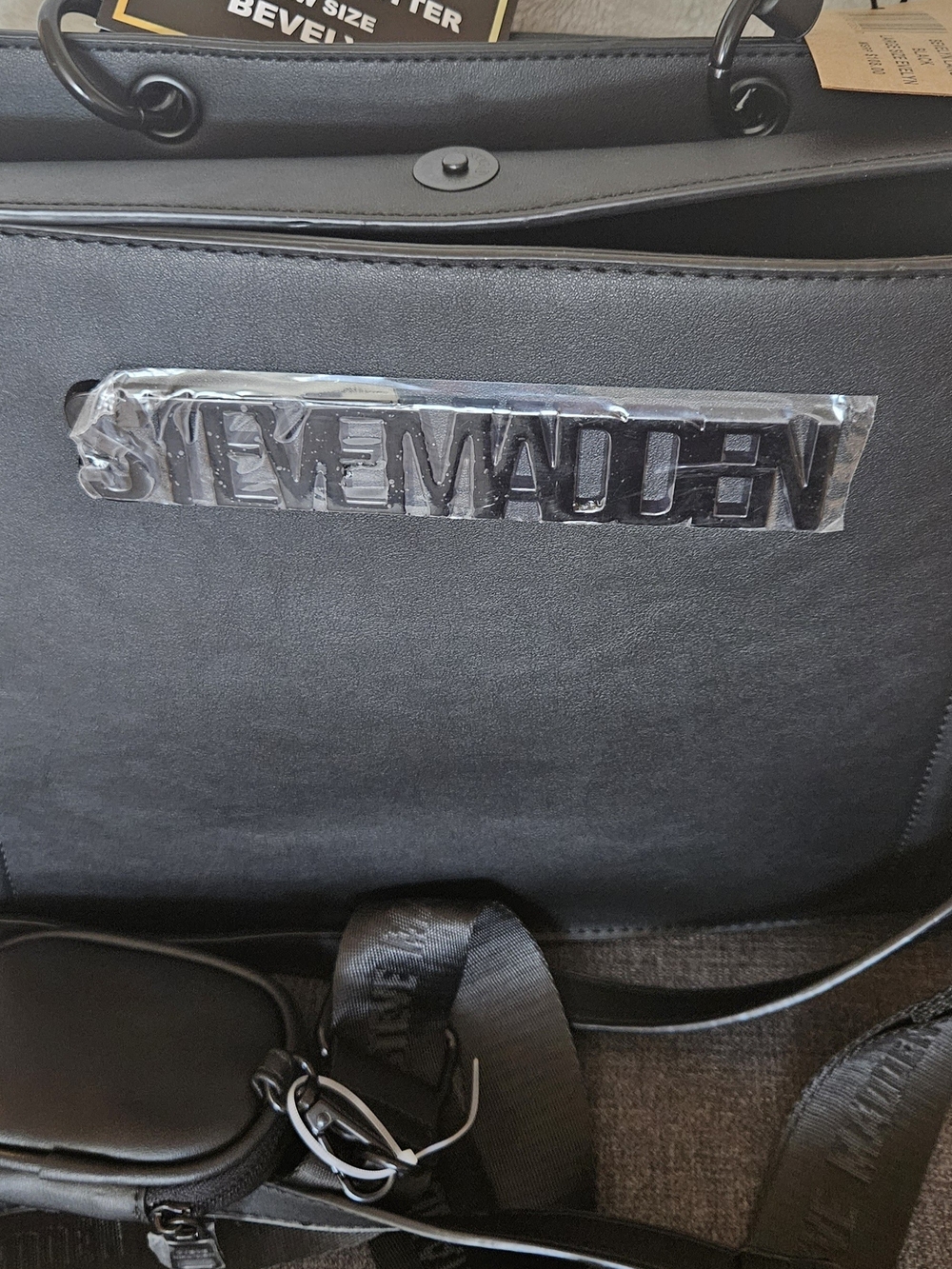 Steve Madden Black Beverlyn Special Edition Crossbody - Picture 7 of 11